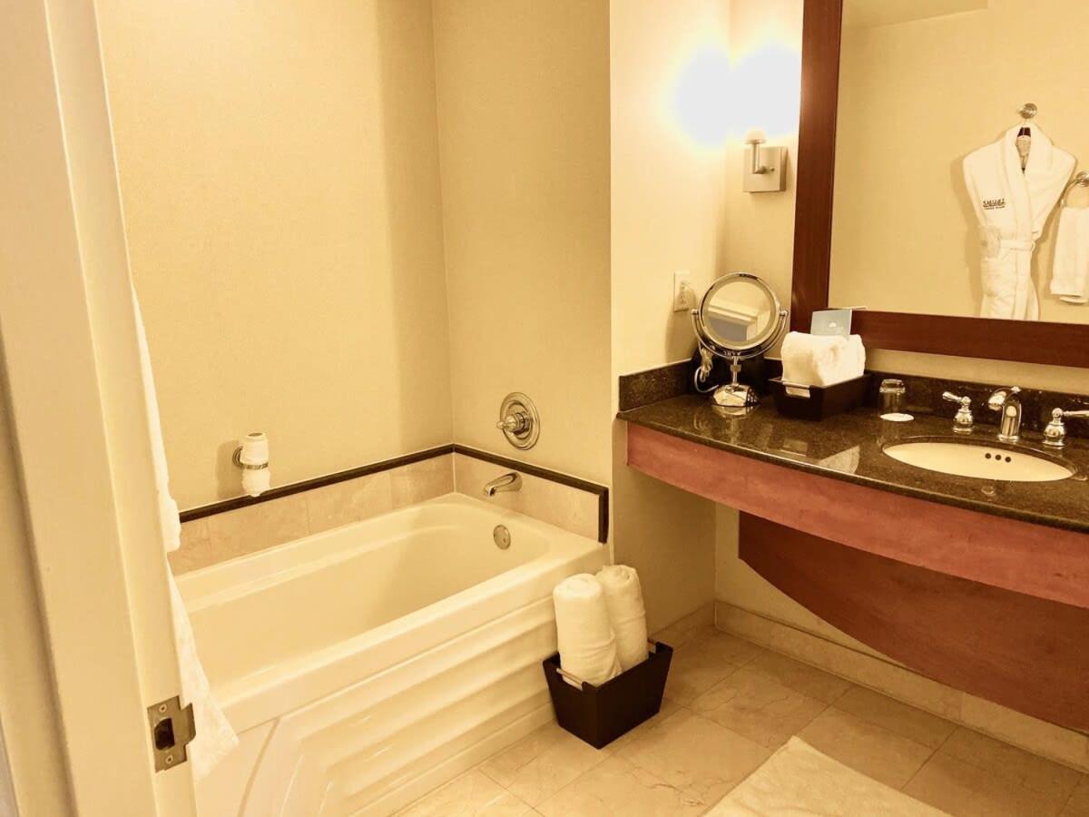 Trump International Resort By Zen Vacation Rentals マイアミビーチ エクステリア 写真