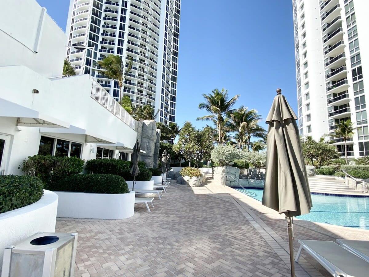 Trump International Resort By Zen Vacation Rentals マイアミビーチ エクステリア 写真